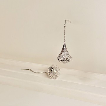 銀色925純銀垂墜耳環/925銀 輕珠寶 垂墜耳環 白K金色 純銀耳環