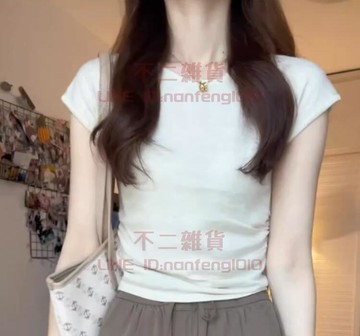 冰絲短袖女 純欲辣妹收腰粉色短袖T恤 夏季設計感褶皺正肩體恤冰絲針織上衣【不二雜貨】