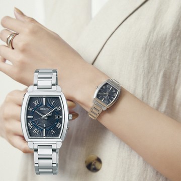 SEIKO 精工 LUKIA 太陽能電波鈦金屬女錶 新春換新 送禮首選-銀X炭墨 (SSQW059J/1B32-0AV0D)_SK045