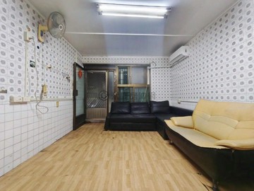 【中華同盟公園】復古透天宅/生活地段優渥便利｜高雄市三民區中華橫路