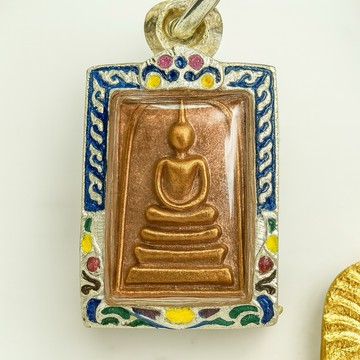 泰國瓦拉康寺開光🔥 迷你崇迪佛牌 招財佛牌 隨身佛牌 提運轉運佛牌 原廟加持佛牌