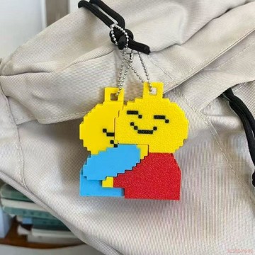 桃園出貨✨3d打印創意款可合併鑰匙扣我的世界風格學生包包掛件互掐擁抱配件