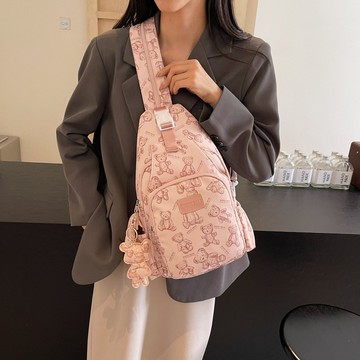 免運👜可愛胸包女2025新款時尚百搭簡約軟皮大容量雙肩包少女洋氣斜挎包尼龍 防水大容量 斜挎包 胸包 胸袋 腰包 手機包