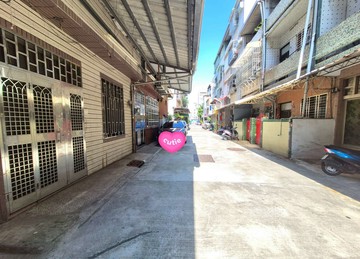 後驛商圈#約五米大面寬活巷透天#找我看價最甜｜高雄市三民區哈爾濱街