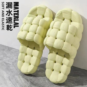 【現貨】踩屎感瀝水拖鞋  💥 室內厚底情侶拖鞋 浴室防滑拖鞋 漏水速乾 軟底拖鞋 夏季外穿涼拖 防滑拖鞋 居家漏水拖