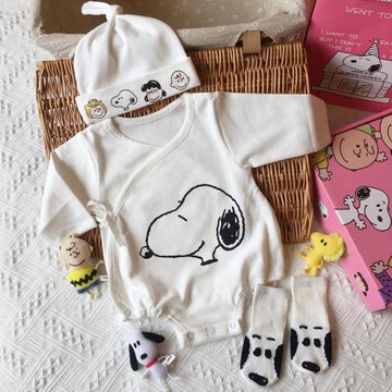 新初生嬰兒連體衣服長袖春秋男女寶寶包屁衣睡衣三角哈衣新款套裝