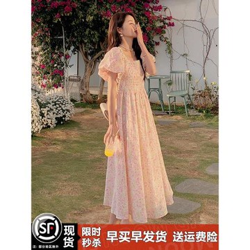 茶歇法式泡泡袖方領連衣裙女夏2025新款少女垂墜感雪紡碎花長裙仙