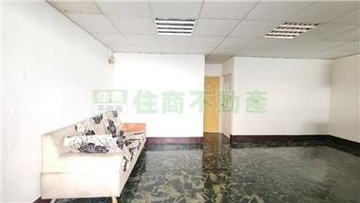 楠梓加工區簡約明亮健身公寓｜高雄市楠梓區後昌路