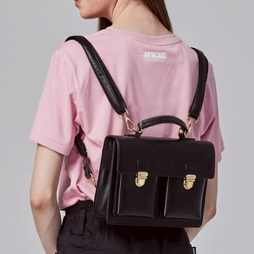 【MOZ瑞典駝鹿】皮革 防潑水 復古方胖子四用後背包 (黑色)