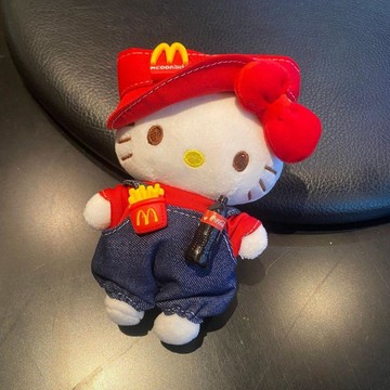 ✨臺灣出貨✨麥當勞kitty毛絨玩偶可愛公仔包包書包凱蒂掛件禮物掛飾鑰匙扣TPDQ