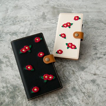日本手作刺繡山茶花義大利皮革手機殼 側翻手帳型