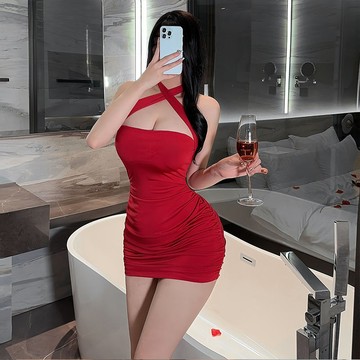 依美絲♦EMS【❤愛情狙擊❤】張揚自信 性感小禮服 派對洋裝 包臀裙 斜肩設計 約會穿搭  制服 角色扮演 1031