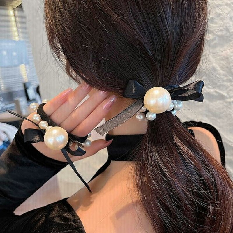 ヘアゴム レディース 髪留め パールヘアゴム 大粒 シルバー 黒 リボン付き 可愛い おしゃれ 大人 髪ゴム シュシュ シンプル かんたん リングゴム パーティー 通販 Lineポイント最大0 5 Get Lineショッピング