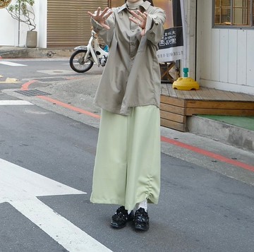 慢慢走運動抽繩裙