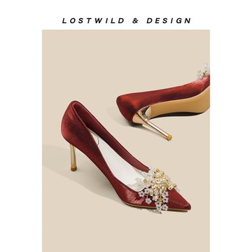 LOSTWILD中式紅色秀禾主婚紗兩穿訂婚高跟鞋女新款新娘婚鞋不累腳
