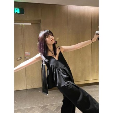 復古黑色V領露背拼接小吊帶背心女2025年夏季新款外穿顯瘦上衣潮