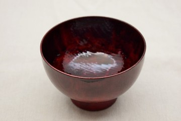 湯椀：紅漆溜塗