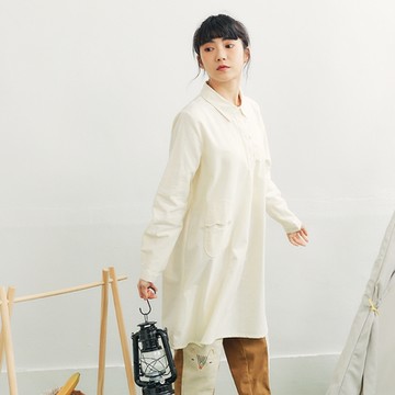 【Dailo】恐龍蛋口袋刺刺門襟長版長袖襯衫 藍 米 咖