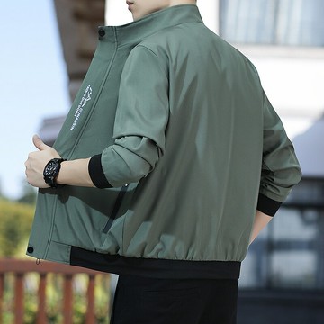 【M-5XL】防風外套男 大尺碼男士夾克 時尚潮牌柔軟舒適親膚保暖外穿戶外運動風衣 生活度假旅行休閒夾克男款上衣