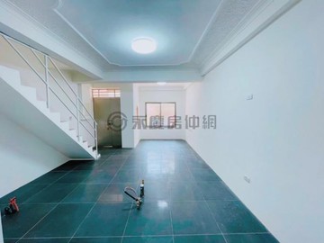 走路上學～南寧街整新透天~進學國小、建興學區｜台南市中西區南寧街