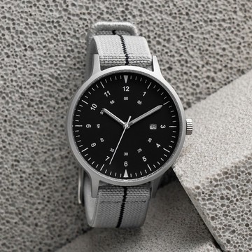 BIJOUONE彼樹灣B70 黑色 灰色彈力帶 日歷夜光指針男女款精鋼手錶