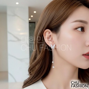【CHU】韓國直輸 閃亮水鑽蝴蝶 韓系耳環款