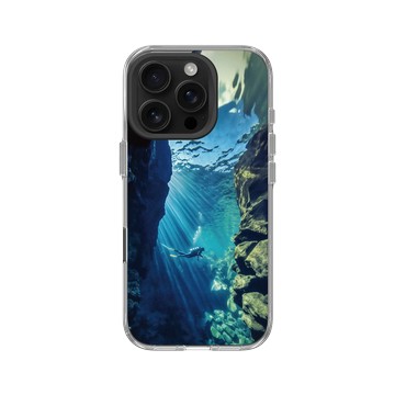 iPhone 16 Pro Clear Case（相機按鈕） 透明 - Ocean Collection: Let's Sea 海洋系列：一路向海 - 潛行者（史費拉大裂縫）