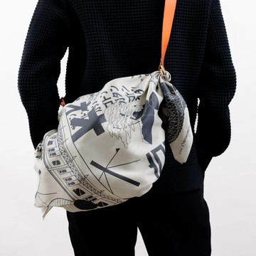 Tokyo Manga 午夜藍 & 可調式長度橘色皮革掛繩組