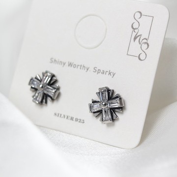 【SWS飾品】簡約幾何鋯石 醫療鋼耳環 抗敏耳環 上班族穿搭首選