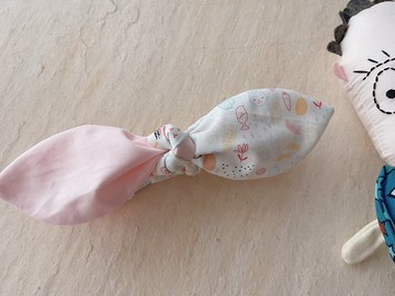 歡樂兔兒園。純棉綁帶式蝴蝶結寶寶髮帶