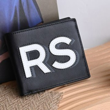MICHAEL KORS COOPER英字LOGO八卡對開短夾(黑白)