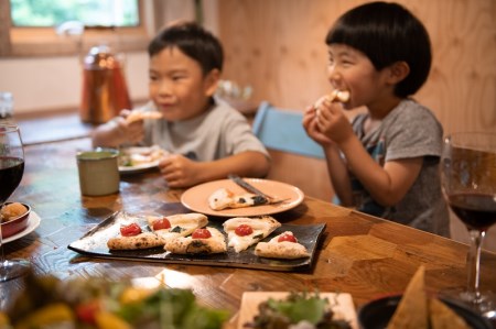 八ヶ岳の素材で作った石窯ピザ（おうちごはん　３枚セット）