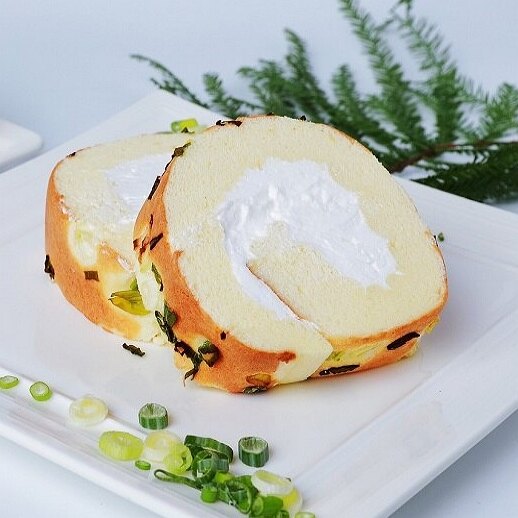「糧拾」 瑰鹽三星蔥生乳捲 375g~380g