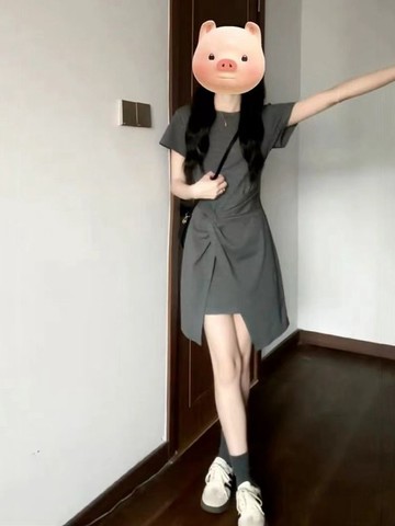 【T-2】🖤茶歇法式氣質收腰洋裝女 夏季2026新款圓領包臀裙 小眾設計短裙