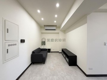 民生臻愛裝潢採光兩房｜高雄市新興區中山一路