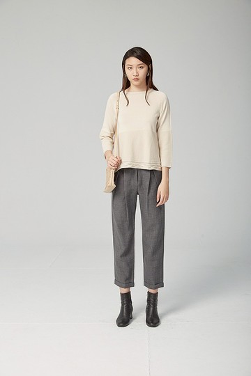 下襬不對稱圓領上衣_白 (20W2SH01)