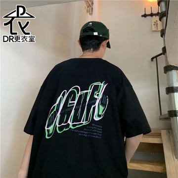 DR更衣室-情侶短T恤 韓版塗鴉嘻哈印花寬鬆大尺碼3XL落肩五分袖短袖上衣打底衫【L622270】