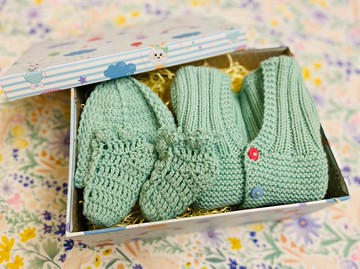 手工編織 彌月禮盒組合(含禮盒)