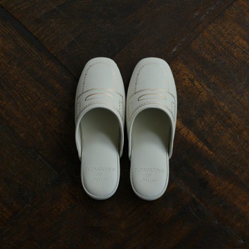 CLOAKROOMS OF .Fuller 室內拖鞋 樂福鞋LOAFER-白