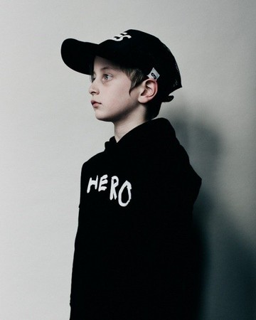 2015春夏 Beau loves 黑色HERO連帽上衣