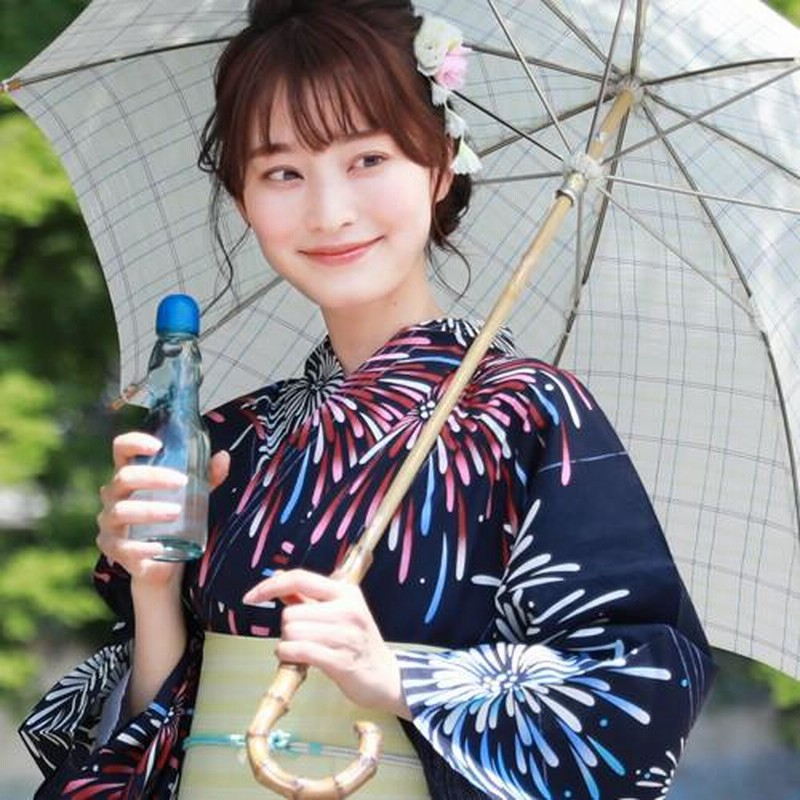 あ*ー様 ◆高級綿変わり織り◆紺花火の古典上品浴衣◆ あ*ー様 ◇高級綿変わり織り◇紺花火の古典上品浴衣