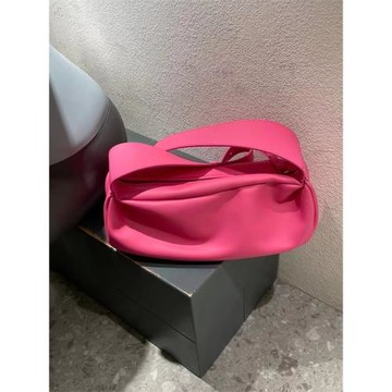 高級感單肩腋下包包女2025新款潮時尚百搭寬肩帶斜挎包褶皺餃子包