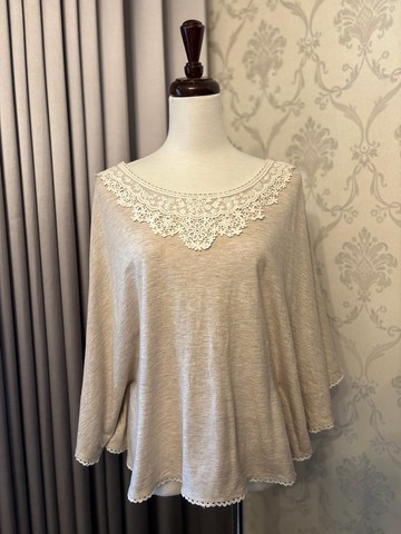 日系蕾絲圍領斗篷上衣