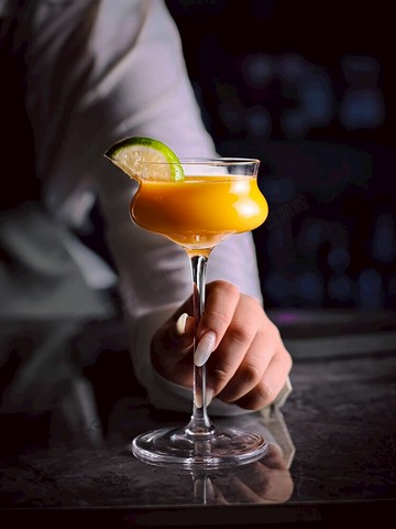 收口馬天尼杯個性雞尾酒高腳杯瑪格麗特香檳杯酒吧特調酒玻璃杯子