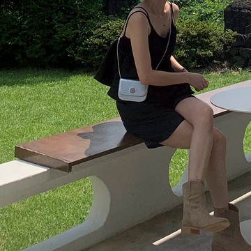 韓國製自家品牌Untidy Micro Flap Bag