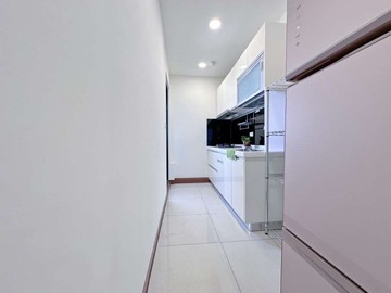 文藻、鼎中商圈｜高層雙面採光｜衛浴開窗精緻兩房｜高雄市三民區鼎力路