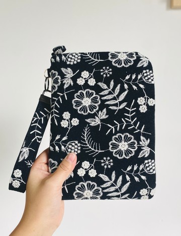 HyRead gaze mini 6吋 刺繡布電紙書保護套 客制化紙質書 文藝