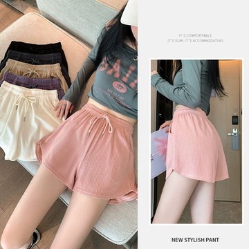 La Belleza時尚素面鬆緊腰抽繩坑條闊腿短褲