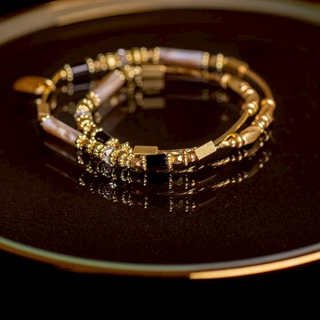 午夜的流動盛宴 // C1383珠貝黑瑪瑙黃銅雙圈手鍊