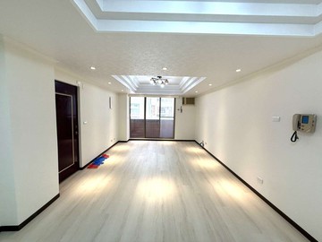 低公設❗前後陽台❗採光大三房車❗【住商-李芽芽】｜新北市泰山區明志路一段